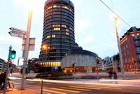 Các ngân hàng trung ương đối mặt với tình thế tiến thoái lưỡng nan trước sự chấp nhận stablecoin gia tăng