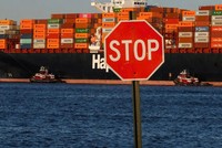 WTO nâng dự báo tăng trưởng thương mại toàn cầu năm 2025