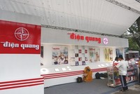 Một cá nhân liên tục bán ra cổ phiếu và chính thức không còn là cổ đông lớn của Điện Quang (DQC)