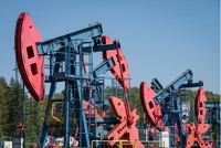 IEA: Thị trường dầu mỏ toàn cầu có nguy cơ dư cung đáng kể trong quý I/2026