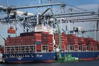 Thuế quan Mỹ tăng thu ngân sách nhưng gây thiếu hụt tài chính cho doanh nghiệp