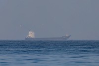 Lưu lượng tàu chở dầu qua eo biển Hormuz sẽ không sớm trở lại bình thường