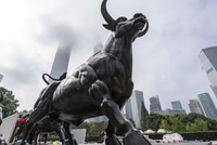 Chứng khoán toàn cầu vượt qua mức đỉnh trước xung đột Trung Đông