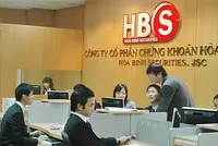 Chứng khoán Hòa Bình (HBS) bị yêu cầu không được tự ý bán thanh lý cổ phiếu trên 481 tài khoản khách hàng