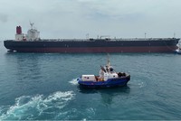 Đề xuất thu phí qua eo biển Hormuz đang làm gia tăng rủi ro mới trên thị trường dầu