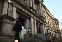 BOJ giữ nguyên lãi suất khi lạm phát tiến sát mục tiêu sau 13 năm