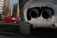 Nhà Trắng: Quy tắc giảm phát thải tăng cường mới với xe ô tô sẽ giúp Mỹ tiết kiệm được 1.600 tỷ USD