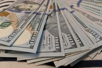 Bốn lý do chính khiến giới đầu tư tin đồng USD sẽ tiếp tục giảm giá
