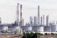 Quyết định cắt giảm mạnh sản lượng dầu có thể khiến Ả Rập Xê Út phải trả giá 