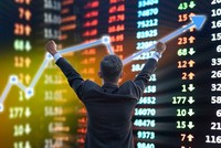 Tháng 5: HNX giao dịch 2,6 tỷ cổ phiếu, chỉ số HNX- Index tăng 12,81% 