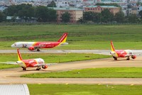 Nhiều chuyến bay Vietjet phải chuyến hướng do thời tiết xấu