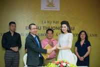 Á hậu Dương Tú Anh làm Đại sứ thương hiệu của Tân Hoàng Minh 