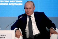 Tổng thống Nga Vladimir Putin tại Diễn đàn Tuần lễ Năng lượng lần thứ 3. Ảnh: TASS