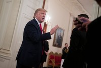 Tổng thống Mỹ Donald Trump trả lời phỏng vấn tại Nhà Trắng hôm thứ Sáu (22/11). Ảnh: AP.