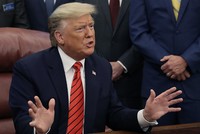 Tổng thống Mỹ Donald Trump trả lời phỏng vấn tại Nhà Trắng hôm 11/2. Ảnh: Getty Images.