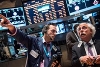 Giới đầu tư chán nản