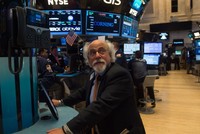 Lo lắng bao trùm giới đầu tư