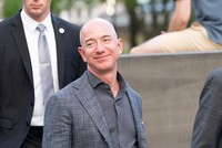 Jeff Bezos sẽ từ chức CEO Amazon vào ngày 5/7
