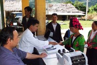 Thủ tục, điều kiện để người nghèo ở vùng khó khăn vay vốn sản xuất kinh doanh