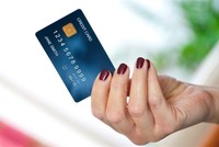 Bị trừ trên tài khoản lớn hơn số tiền ghi trên hóa đơn, khách hàng cần phải làm gì?