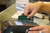 Các hành vi bị phạt tiền trong thanh toán thẻ