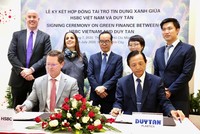 HSBC tài trợ tín dụng xanh cho Nhà máy tái chế nhựa Duy Tân