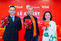 Đại diện ba bên Visa, Shopee và VPBank trong buổi ra mắt sản phẩm