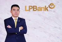 Ông Hồ Nam Tiến gia nhập LPBank từ năm 2010 và đã có 13 năm kinh nghiệm đảm nhận các vị trí lãnh đạo cấp cao tại đây.