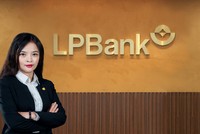 Bà Vũ Nam Hương, Phó Tổng Giám đốc kiêm Giám đốc Khối Khách hàng Doanh nghiệp LPBank