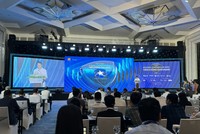 Thượng tướng Lương Tam Quang, Ủy viên Trung ương Đảng, Thứ trưởng Bộ Công an, Chủ tịch Hiệp hội An ninh mạnh Quốc gia phát biểu tại Hội thảo