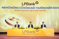 Đoàn Chủ toạ điều hành ĐHĐCĐ bất thường LPBank 2024 