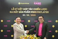 Ông Trương Hồng Hoàng, Giám đốc Phát triển kinh doanh ngành hàng dịch vụ của Thế giới Di động và ông Nguyễn Hữu Quang, CEO Ngân hàng số Cake công bố ra mắt sản phẩm MWG Paylater