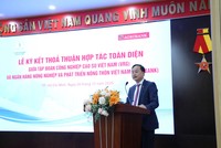 Ông Tô Huy Vũ - Chủ tịch Hội đồng Thành viên Agribank phát biểu tại Lễ ký kết