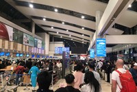 Dòng người tại sân bay lúc 5h30 sáng ngày 14/2/2026.
