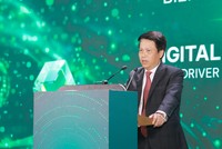 Ông Phạm Tiến Dũng, Phó Thống đốc Ngân hàng Nhà nước phát biểu tại Hội thảo