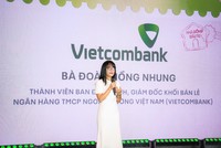  Bà Đoàn Hồng Nhung, Giám đốc Khối Bán lẻ Vietcombank phát biểu tại họp báo ra mắt chương trình Quán Nhà Haha 