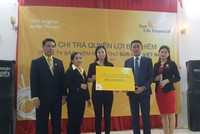 Sun Life Việt Nam chi trả bảo hiểm hơn 306 triệu đồng cho khách hàng