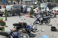 Vụ ô tô tông 17 xe máy ở Hà Nội: BSH sẽ tạm ứng 250 triệu đồng 