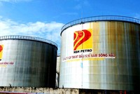 Tổng kho xăng dầu của Dầu khí Nam Sông Hậu chưa triển khai lắp đặt và kết nối thiết bị đo mức bồn bể tự động nên không được nhập khẩu xăng dầu.