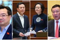 Từ trái sang: Bộ trưởng Bộ Xây dựng Nguyễn Thanh Nghị, Bộ trưởng Bộ Thông tin và Truyền thông Nguyễn Mạnh Hùng, Bộ trưởng Bộ Nội vụ Phạm Thị Thanh Trà và Tổng Thanh tra Chính phủ Đoàn Hồng Phong. 