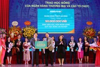 ABBANK đầu tư quỹ học bổng An Nghiệp đồng hành cùng sinh viên ngành tài chính ngân hàng