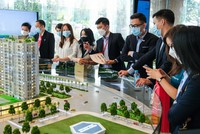 Quy định giao dịch bất động sản phải qua sàn đang gây nhiều ý kiến trái chiều (Ảnh minh hoạ)