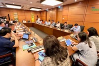 Tổ 18 của Quốc hội (bao gồm các đoàn Thanh Hoá, Trà Vinh, Hà Nam) họp bàn về kinh tế xã hội sáng 24/10.