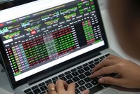 Hành vi giao dịch "chui" trên thị trường chứng khoán bị UBCKNN xử lý nghiêm (Ảnh minh hoạ)