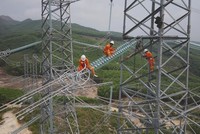 Dự án đường dây 500kV mạch 3 kéo dài sẽ làm tăng thêm năng lực truyền tải giữa miền Trung và miền Bắc.