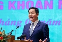Chủ tịch FPT Trương Gia Bình: Sau 100 ngày "giải cứu" sàn HOSE, cổ phiếu FPT liên tục tăng trưởng