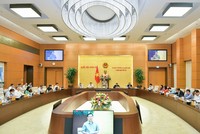 Phiên họp thứ 32 của UBTVQH diễn ra chiều 15/4/2024