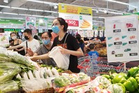 Nhiều ý kiến cho rằng, trong khi giá cả liên tục tăng cao, mức giảm trừ gia cảnh hiện tại đã quá lạc hậu (Ảnh minh hoạ)