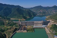 Các công trình thuỷ điện bị thiếu nước vào mùa khô là một trong những vấn đề tồn tại của an ninh nguồn nước hiện nay (Ảnh minh hoạ: Thuỷ điện Sơn La)