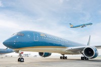 Tái cấp vốn cho Vietnam Airlines là giải pháp trước mắt, về lâu dài phải tái cấu trúc toàn diện 